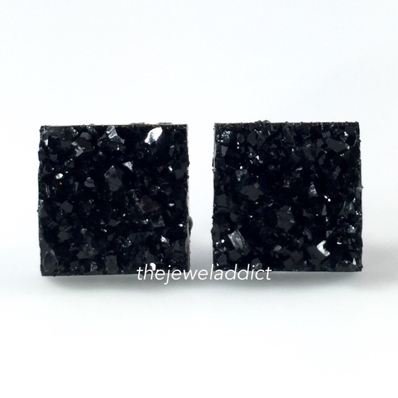 3 for 15🎀chunky black faux Druzy square studs - Picture 3 of 5